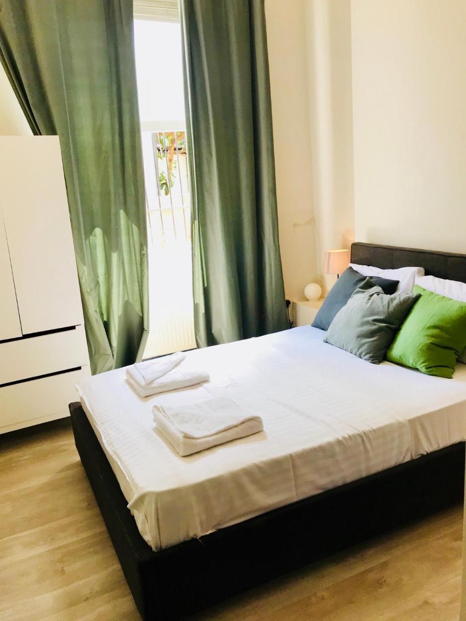 35 Swinton Street Apartahotel 3*